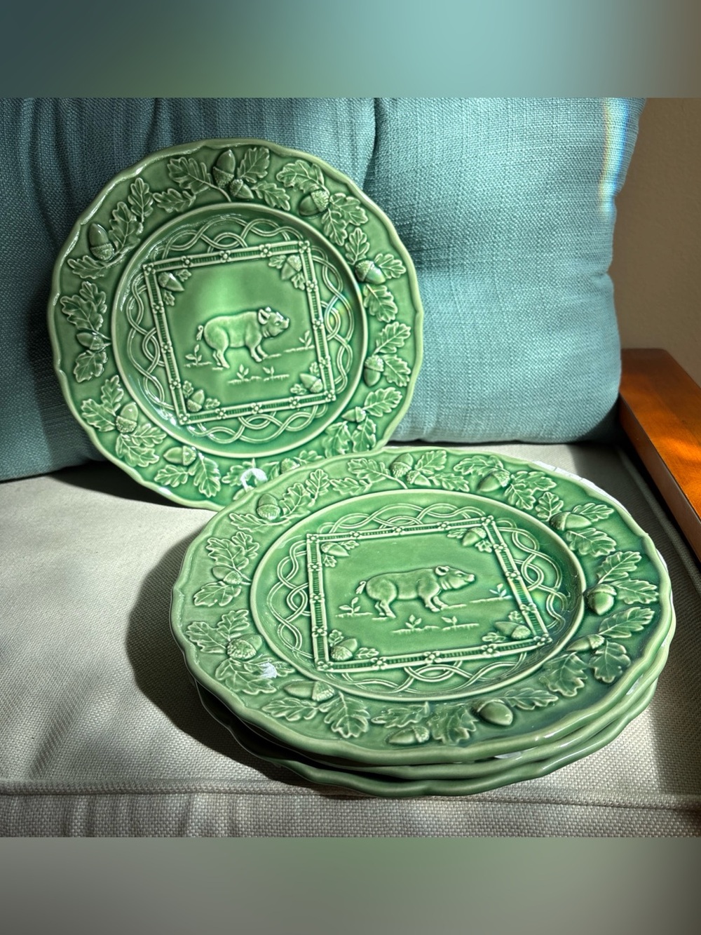 NEW 4 Bordallo Pinheiro Green 9.25" Lunch/Salad Plate Pig, Acorns, Leaves, Farm